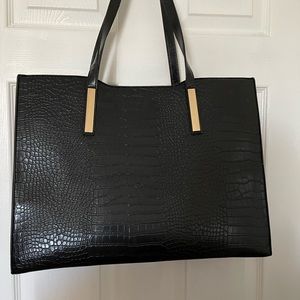 Black Laptop Tote (Crocodile)